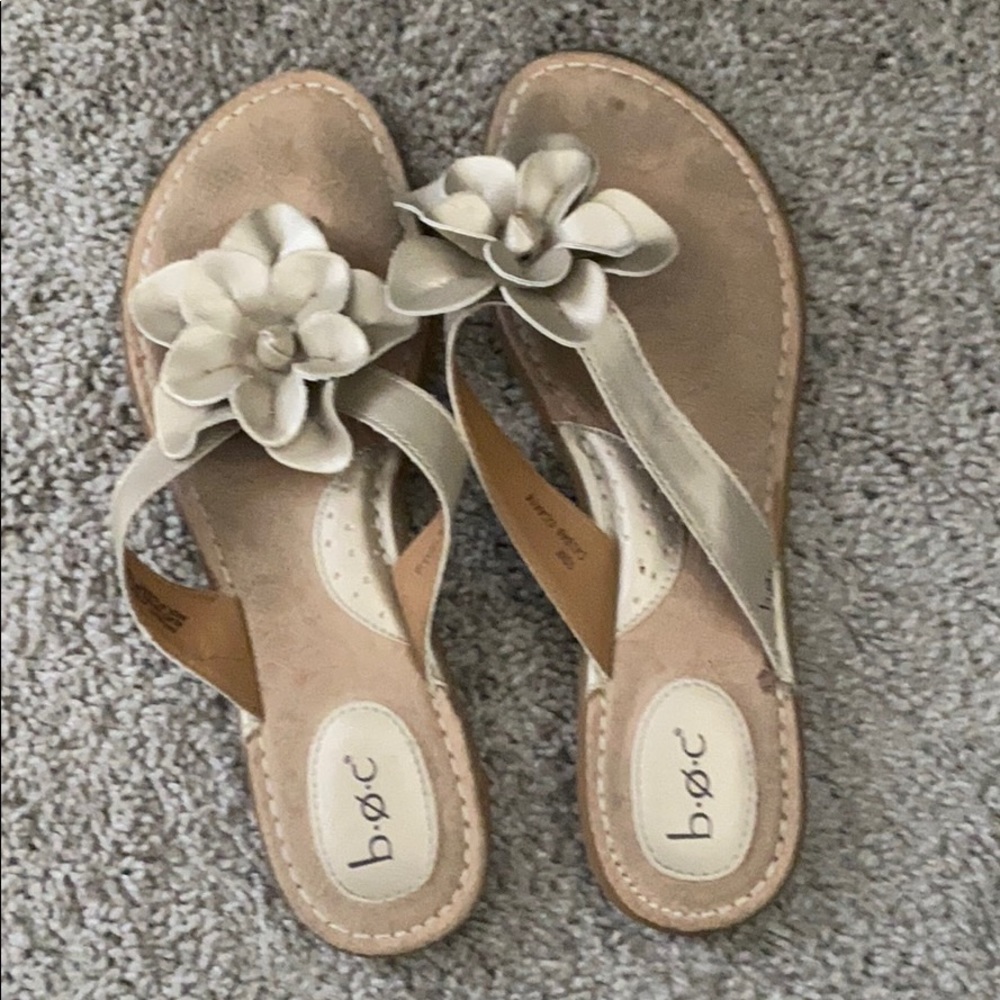 BOC flower flip flops